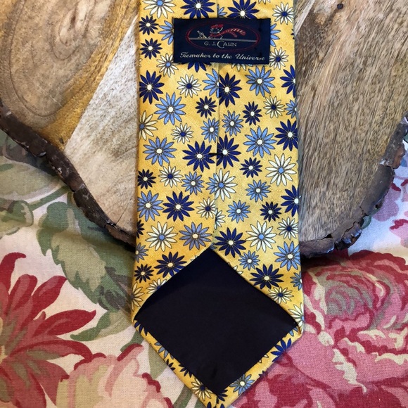 Vtg GJ CAHN Daisy Print Floral Silk Tie Makers To The Universe USA Made Textured - Picture 6 of 16